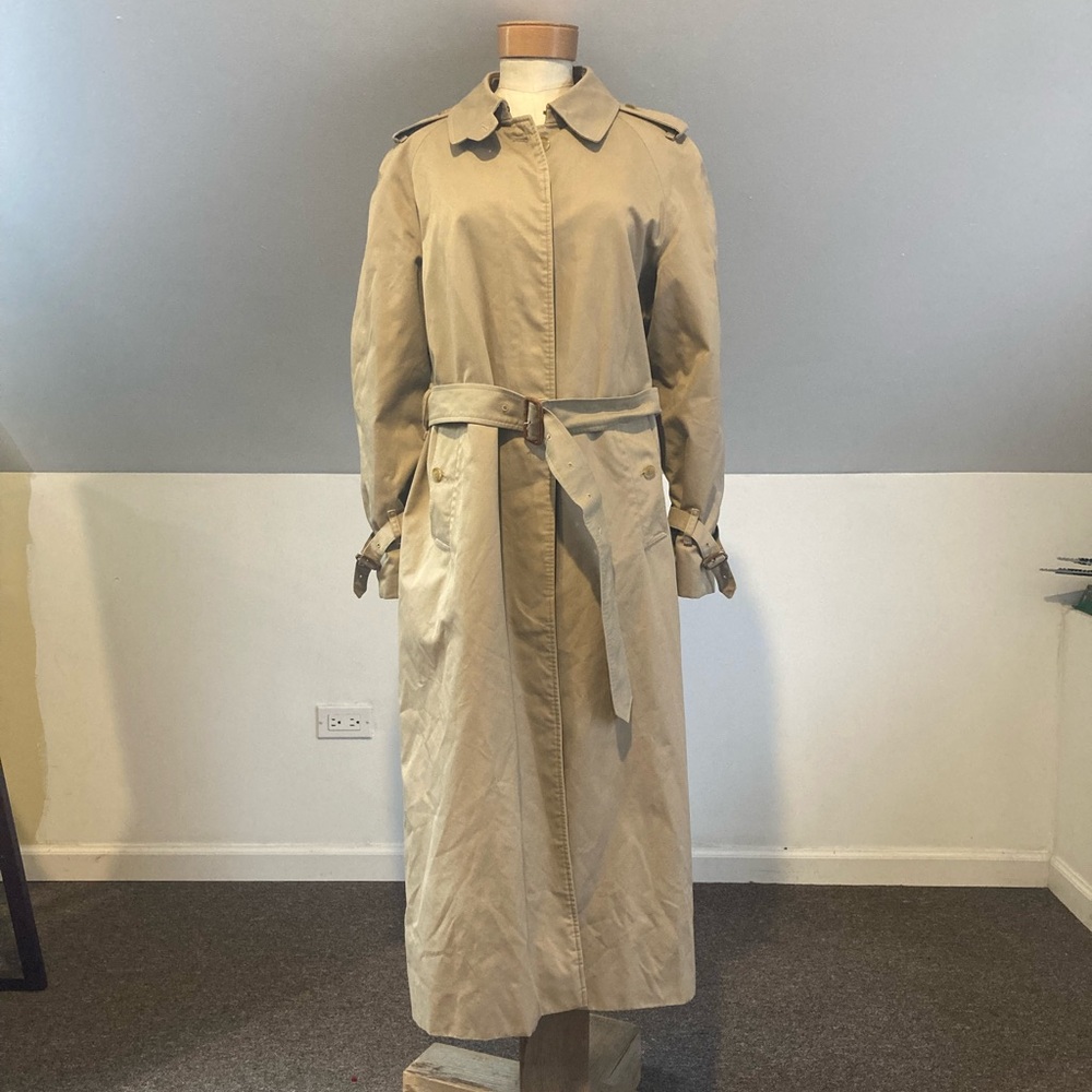 Burberry Vintage Kensington Trench Coat - Picture 2 of 16